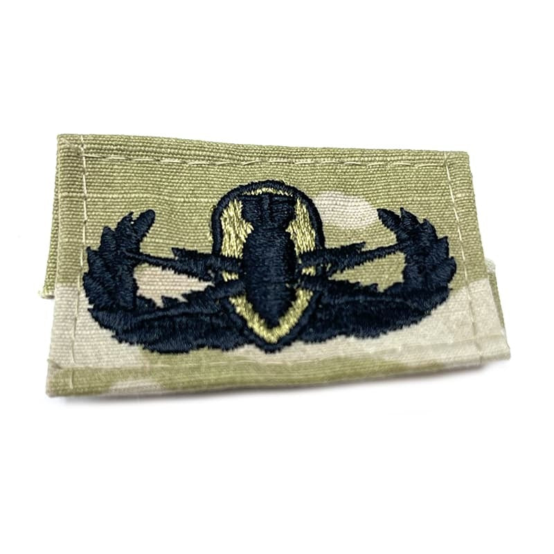 Army Basic EOD Badge on a white background