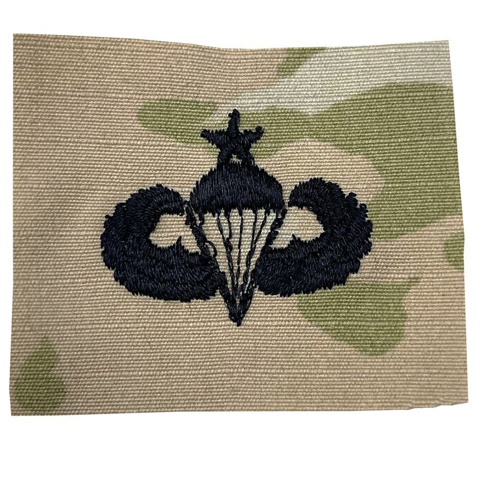 Army Senior Parachutist Badge OCP Sew-On Patch on a white background