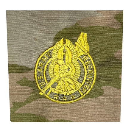 Senior Army Recruiter Badge on a white background